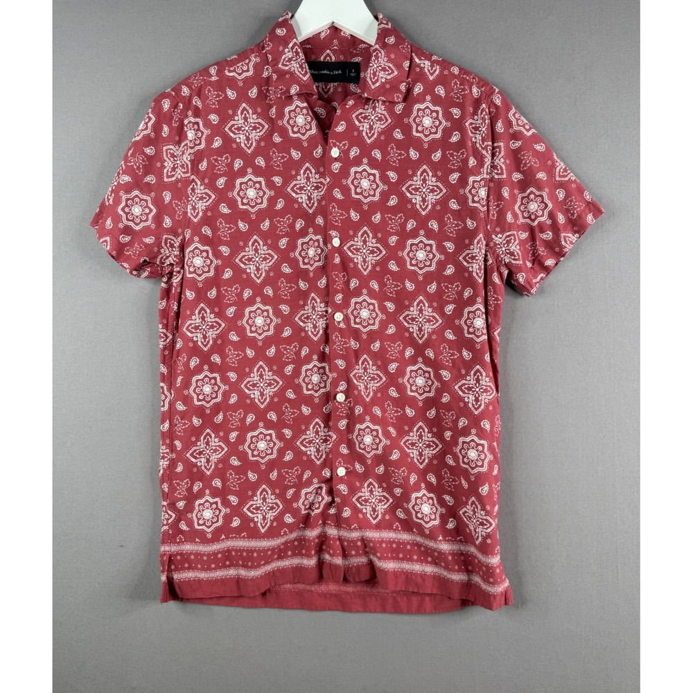 Abercrombie & Fitch Button Up Camp Shirt Mens S Red Bandana Paisley Western
